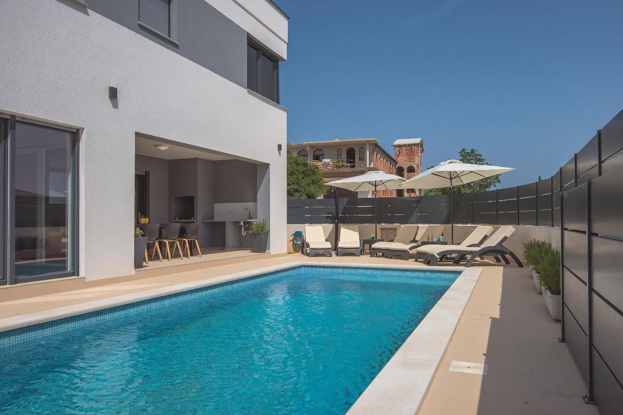 Vila Bella Pula